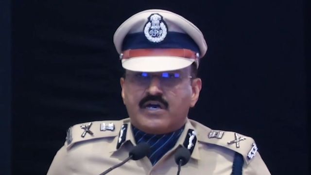 crpf-chief-gyanendra-pratap-singh-responsibility-comment-asks-troops-to-work-fearlessly-delhi-protest-pellet-gun-row