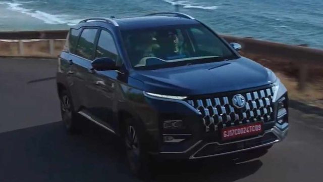 mg-hector-plus-facelift-gets-new-sharp-pro-o-variant-priced-at-rs-20-lakh-with-diesel-manual