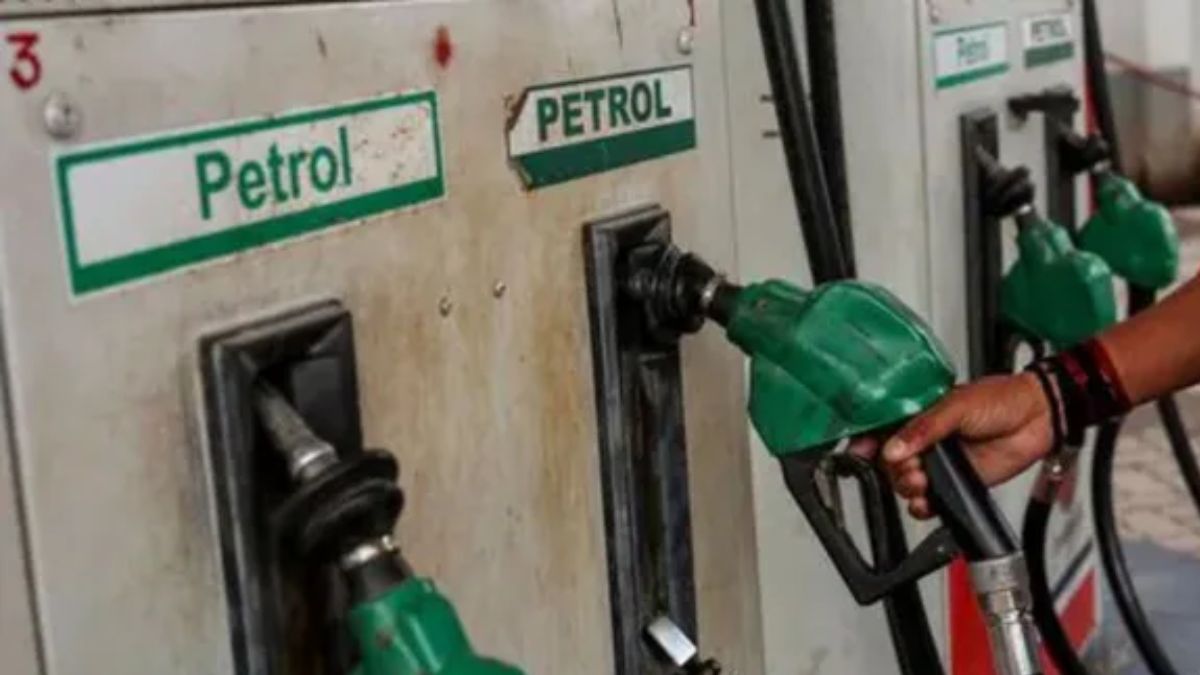 Crude Oil Falls: Petrol And Diesel Prices Updated; Check Latest LPG, CNG Rates