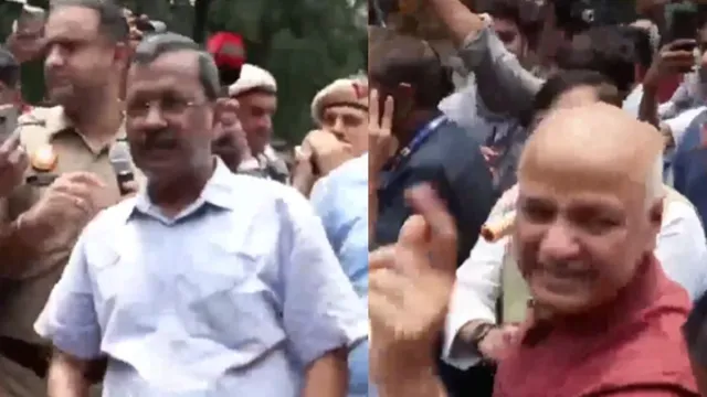 arvind-kejriwal-stopped-by-delhi-police-during-march-to-pm-modi-residence-against-e20-fuel-updates