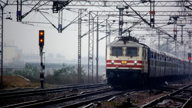 big-relief-for-rac-passengers-as-railways-orders-complete-bedroll-kits-after-repeated-complaints