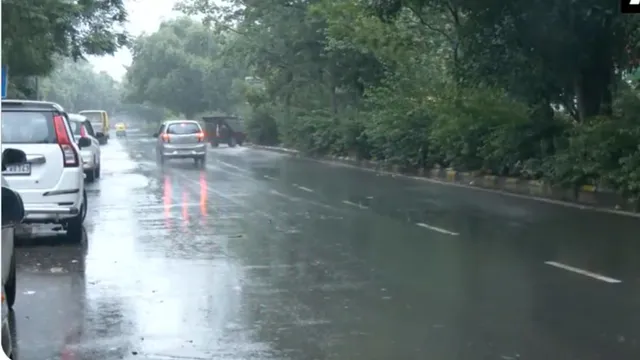 delhi-weather-alert-heavy-rain-hits-capital-will-monsoon-showers-persist-throughout-the-day-imd-update-yellow-alert