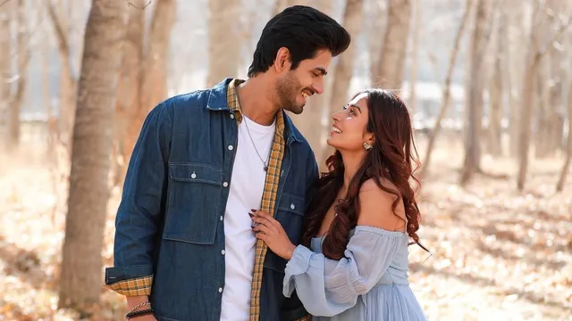 what-is-the-age-gap-between-lock-upp-2-winner-shreya-kalra-and-her-boyfriend-rishabh-jaiswal