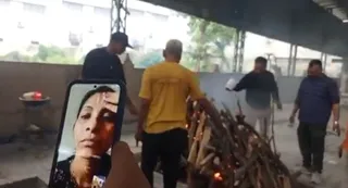 'How Much Time Will It Take': Daughters Attend Father's Funeral via Video Call; Old-Age Home Performs Last Rites | WATCH
