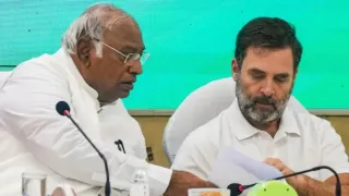 parliament-monsoon-session-congress-issues-whip-to-mps-in-rajya-sabha-lok-sabha-asks-them-to-be-present-from-august-10-12