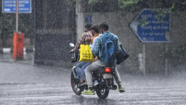 weather-update-imd-issues-heavy-rain-alert-for-delhi-up-bihar-jharkhand-12-other-states-check-forecast-for-uttarakhand-himachal