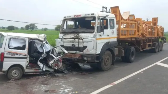 madhya-pradesh-many-dead-after-speeding-truck-hits-their-car-while-returning-from-ujjain-temple