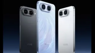 iqoo-neo-11-ultra-display-details-confirmed-ahead-of-august-18-launch-tipped-to-pack-dimensity-9500m