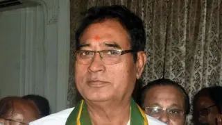 bjp-mp-ananta-maharaj-apologises-for-remarks-against-netaji-after-banga-bibhushan-award-withdrawal