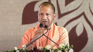 UP Govt Expands Cashless Treatment To Private Teachers; Announces Rs 1,200 Aid For 10 Lakh Students | Check Details