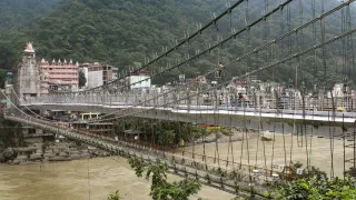 uttarakhand-weather-heavy-rain-alert-in-dehradun-pithoragarh-bageshwar-chamoli-roads-closed-bridges-collapse-check-imd-forecast