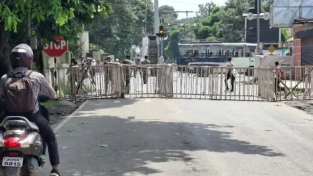 jharkhand-protest-ranchi-police-boost-security-plan-barricades-ahead-of-august-20-cm-residence-gherao