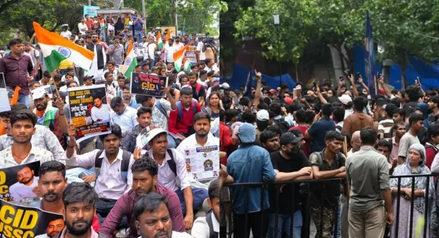 why-ranchis-student-protest-is-different-from-delhis-neet-movement-10-key-differences-you-need-to-know