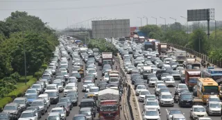 gurugram-traffic-advisory-delhi-jaipur-highway-service-lane-to-remain-closed-for-2-months-check-alternative-routes