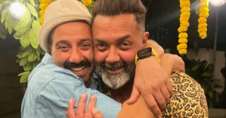 not-sunny-or-bobby-abhay-deol-is-the-richest-member-of-deol-family-with-rs-400-crore-reported-net-worth