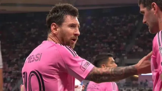 watch-lionel-messi-scores-brilliant-goal-from-rodrigo-de-paul-assist-against-toronto-fc