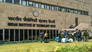iit-delhi-mental-health-support-system-failing-14-counsellors-yet-8-student-suicides-in-5-years