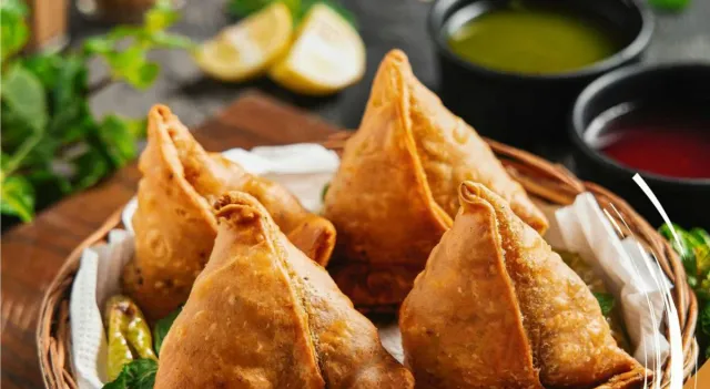 raksha-bandhan-2026-easy-samosa-recipe-to-make-in-under-30-minutes