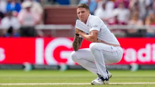 england-vs-pakistan-2nd-test-squad-brydon-carse-out-of-2nd-test-after-derby-nightclub-incident-21-year-old-sonny-baker-called-up