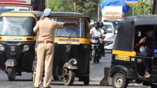 ‘Violates Right To ..’: Mumbai Cab Drivers Move Bombay HC Challenging Marathi Mandate In Maharashtra