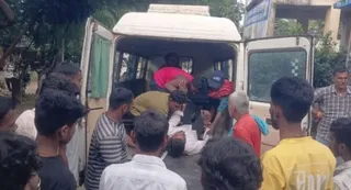 Bihar: One Dead, Over 24 Injured After Lightning Strikes Gurpa Mountain In Gaya; 2 Cops Among Those Hurt

