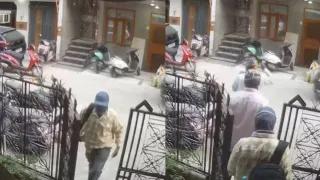 Alka Lamba’s Father’s House Burgled By 3 Robbers; 10-Minute Robbery Captured On CCTV | WATCH