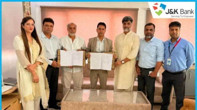 j-and-k-bank-signs-3-csp-mous-in-kashmir-benefits-887-employees