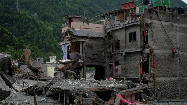 nepal-flood-updates-day-6-death-toll-nears-1000-over-3900-missing-fresh-flood-warnings-issued-videos