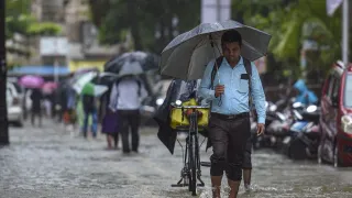 mp-weather-imd-issues-orange-alert-for-7-districts-yellow-alert-in-place-for-other-regions