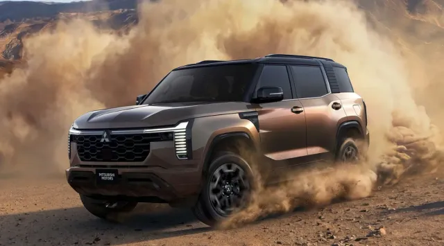 all-new-mitsubishi-pajero-breaks-cover-480-nm-torque-ladder-frame-chassis-price-features-launch-date