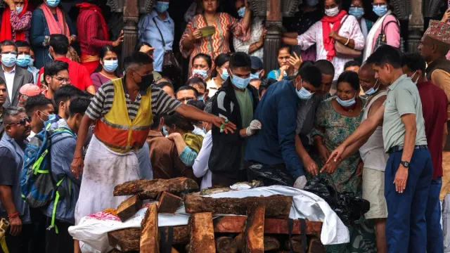nepal-floods-day-7-updates-death-toll-crosses-1100-search-continues-for-missing-including-indian-origin-tourists