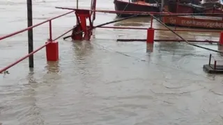 varanasi-floods-as-waterlevel-breaches-warning-mark-rise-in-ganga-submerges-sheetla-mata-temple-boats-out-in-streets