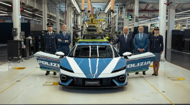 lamborghini-temerario-joins-italian-police-5th-lambo-supercar-fleet-check-full-list-of-4-previous-cars