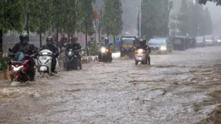 Weather Update: IMD Issues Heavy Rain Alert For Chhattisgarh, Odisha; Check Forecast For Delhi-NCR