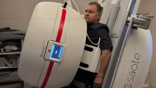 At 76, Sharat Saxena Bounces Back Strong After 6-Hour Spine Surgery: 'Can’t Keep Good Man Down!'