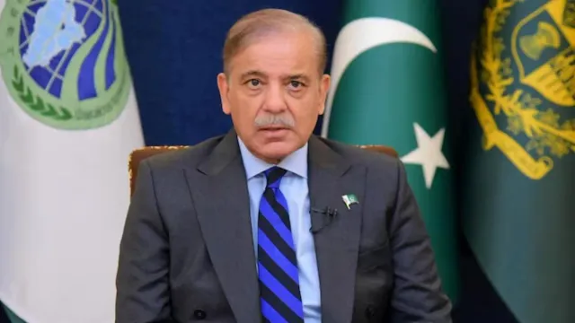 from-pakistan-stands-with-saudi-arabia-to-details-are-classified-islamabad-changing-position-on-mecca-defence-pact-houthi-conflict