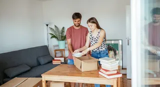 9 Mindful Weekend Activities For Couples Living In Small Apartments
