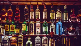 Bengaluru Liquor Ban: Planning To Buy Alcohol? Shops Closed In Key Areas During Ganesh Chaturthi | Check Timings