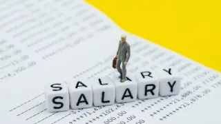 how-can-salaried-professionals-choose-right-personal-loan-in-2026
