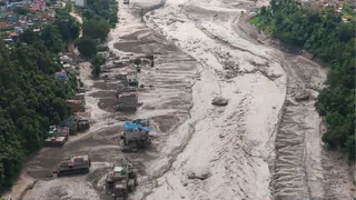 'Record July-August Heat, Glacial Retreat': First Study After Nepal Floods Reveals Big Climate Change Role
