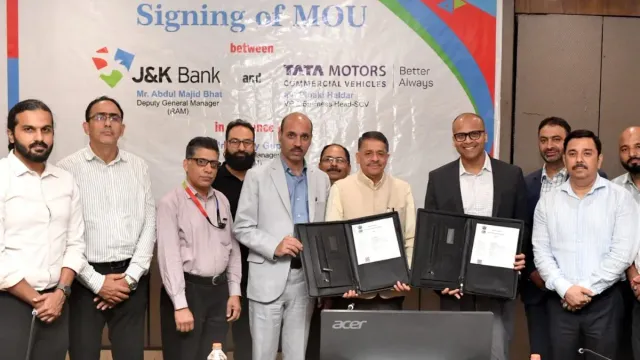 jk-bank-renews-mou-with-tata-motors-as-preferred-financier
