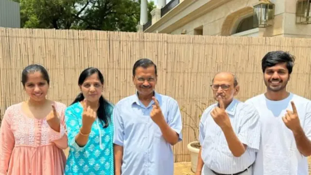 unmapped-with-last-sir-arvind-kejriwal-his-wife-son-and-parents-receives-ec-notices-aap-slams-poll-body
