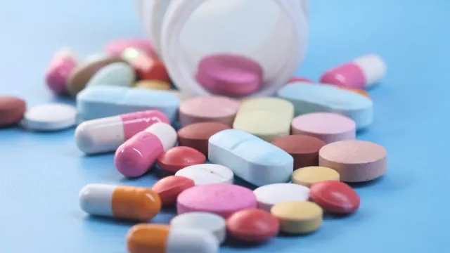 karnataka-fda-cancels-16-licences-suspends-8-in-drug-racket-crackdown-bengaluru-bidadi-farmhouse