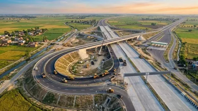 eastern-peripheral-yamuna-expressway-interchange-likely-to-open-by-oct-15-reduce-travel-distance-by-20-km