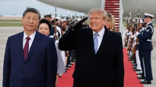 Coat, Gloves, 65 Degrees: Why Was Trump Dressed For Winter In Mild Heat To Meet Xi Jinping?