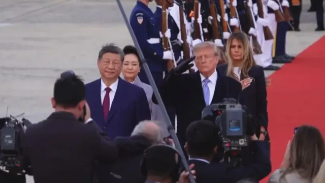 xi-jinping-rare-welcome-in-us-interrupted-by-roaring-b-1-bombers-trump-bizarre-reaction-caught-on-video