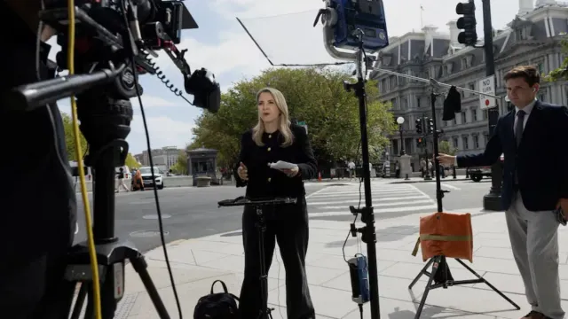 judge-blocks-trump-white-house-media-ban-for-cnn-politico-ms-now