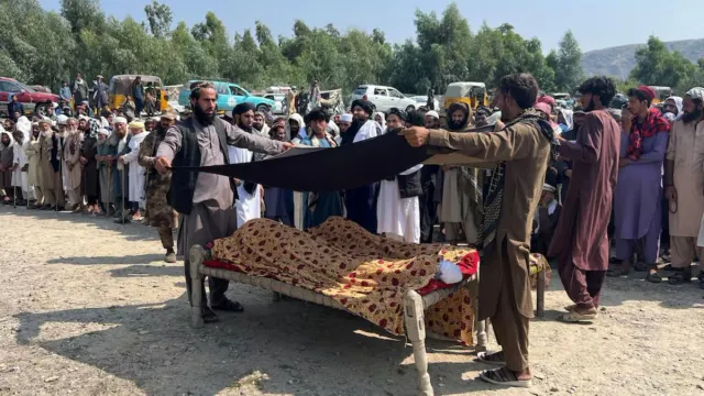 pakistan-launches-new-airstrikes-in-afghanistan-kandahar-death-toll-latest-updates