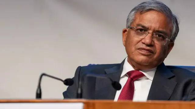 eci-sir-row-cec-gyanesh-kumar-immune-from-arrest-how-an-sc-petition-is-countering-it-explained