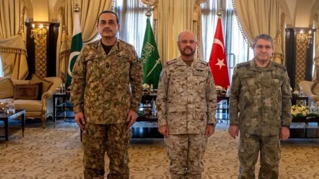will-mecca-defence-pact-be-activated-soon-pakistan-saudi-arabia-turkiye-hold-urgent-talks-houthi-attacks-eye-expansion